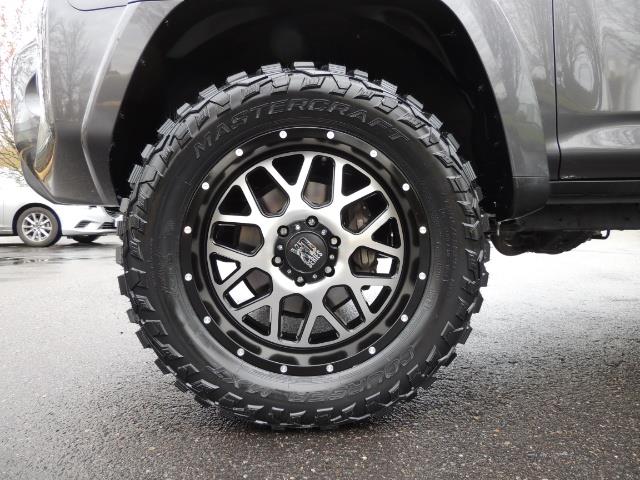 2016 Toyota 4Runner 4WD / V6 / 3RD SEAT / FACTORY WARRANTY / LIFTED !! - Photo 23 - Portland, OR 97217