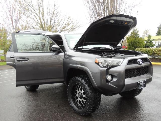 2016 Toyota 4Runner 4WD / V6 / 3RD SEAT / FACTORY WARRANTY / LIFTED !! - Photo 29 - Portland, OR 97217