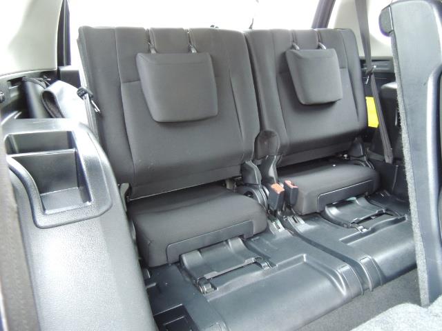 2016 Toyota 4Runner 4WD / V6 / 3RD SEAT / FACTORY WARRANTY / LIFTED !! - Photo 34 - Portland, OR 97217
