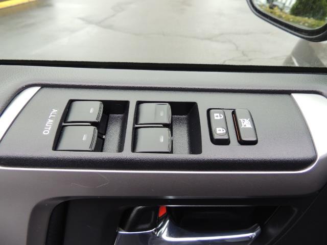 2016 Toyota 4Runner 4WD / V6 / 3RD SEAT / FACTORY WARRANTY / LIFTED !! - Photo 33 - Portland, OR 97217