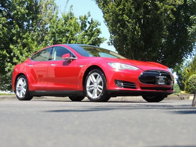 2014 Tesla Model S 85 / Leather / Heated seats / Panorama Roof / Navi - Photo 2 - Portland, OR 97217