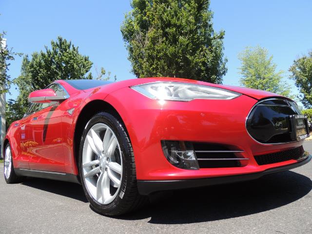 2014 Tesla Model S 85 / Leather / Heated seats / Panorama Roof / Navi - Photo 10 - Portland, OR 97217