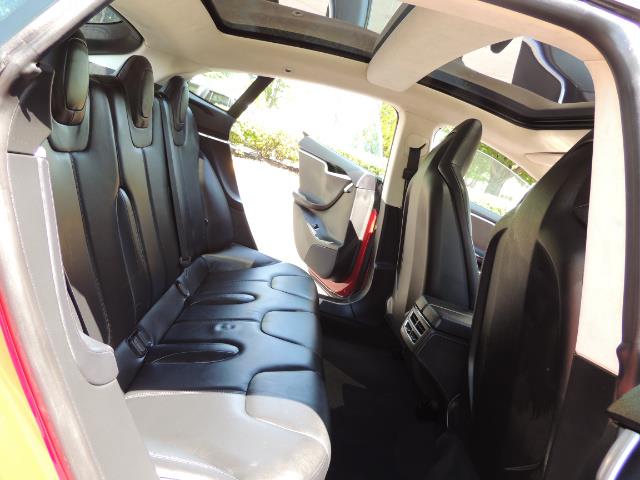 2014 Tesla Model S 85 / Leather / Heated seats / Panorama Roof / Navi - Photo 14 - Portland, OR 97217