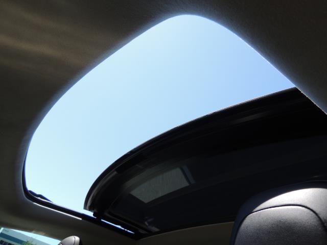 2014 Tesla Model S 85 / Leather / Heated seats / Panorama Roof / Navi - Photo 23 - Portland, OR 97217