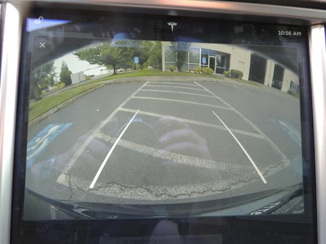 2013 Tesla Model S Tech Package / 5YR TESLA EXTENDED WARRANTY INCLUDE - Photo 20 - Portland, OR 97217