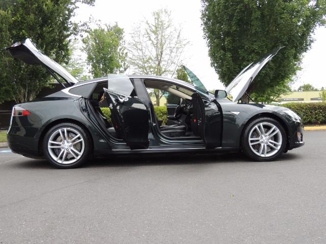 2013 Tesla Model S Tech Package / 5YR TESLA EXTENDED WARRANTY INCLUDE - Photo 30 - Portland, OR 97217