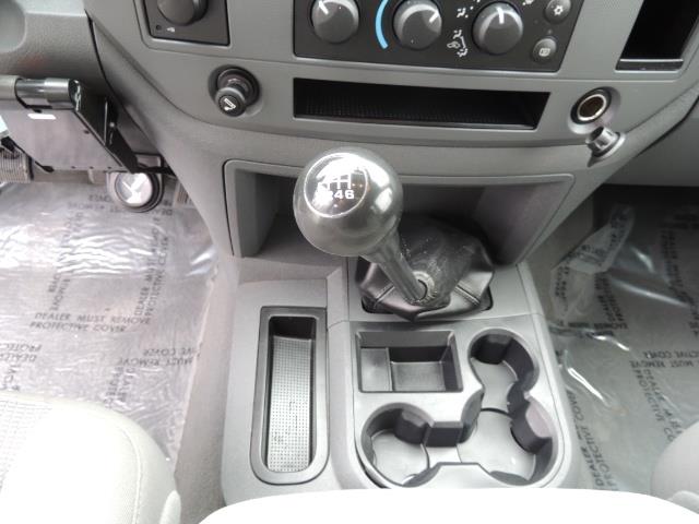 2006 Dodge Ram 3500 SLT 4dr Mega Cab / 4X4 / 5.9L DIESEL / 6-SPEED - Photo 19 - Portland, OR 97217