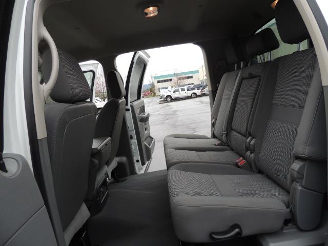 2006 Dodge Ram 3500 SLT 4dr Mega Cab / 4X4 / 5.9L DIESEL / 6-SPEED - Photo 15 - Portland, OR 97217