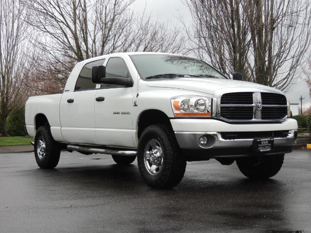 2006 Dodge Ram 3500 SLT 4dr Mega Cab / 4X4 / 5.9L DIESEL / 6-SPEED - Photo 2 - Portland, OR 97217