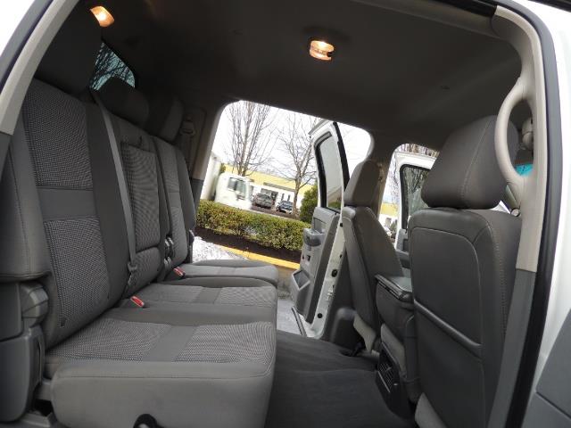 2007 Dodge Ram 3500 DUALLY 4X4 Mega Cab / 5.9 DIESEL / 6-Speed LIFTED - Photo 16 - Portland, OR 97217