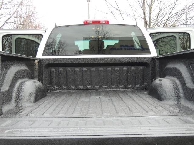 2007 Dodge Ram 3500 DUALLY 4X4 Mega Cab / 5.9 DIESEL / 6-Speed LIFTED - Photo 27 - Portland, OR 97217