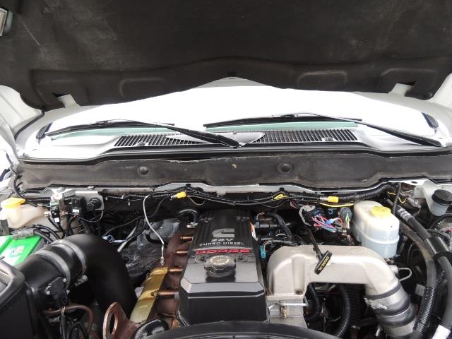 2007 Dodge Ram 3500 DUALLY 4X4 Mega Cab / 5.9 DIESEL / 6-Speed LIFTED - Photo 31 - Portland, OR 97217