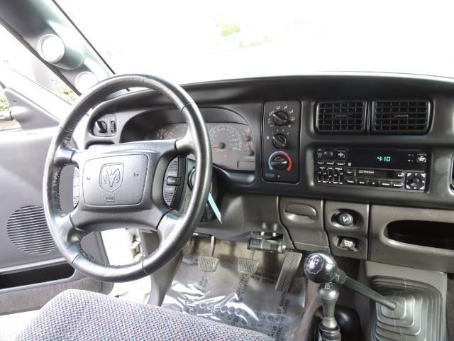 2002 Dodge Ram 2500 SLT Plus 4dr / 4X4 / 5.9L DIESEL HIGHOUTPUT/ 6-SPD - Photo 17 - Portland, OR 97217