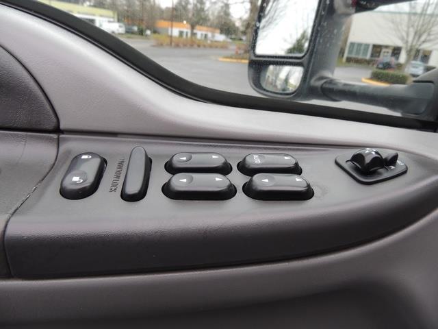 2002 Ford F-350 Super Duty XLT / 4X4 / 7.3L DIESEL / 110K MILES - Photo 32 - Portland, OR 97217