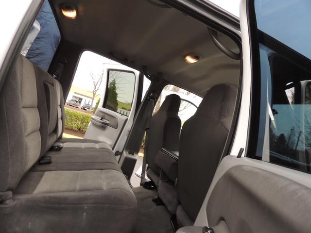 2002 Ford F-350 Super Duty XLT / 4X4 / 7.3L DIESEL / 110K MILES - Photo 16 - Portland, OR 97217