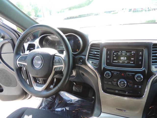 2015 Jeep Grand Cherokee Laredo / 4WD / 18K miles / LIFTED LIFTED - Photo 19 - Portland, OR 97217