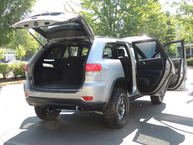2015 Jeep Grand Cherokee Laredo / 4WD / 18K miles / LIFTED LIFTED - Photo 29 - Portland, OR 97217