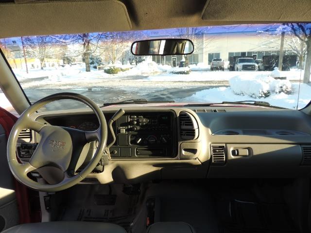 1995 GMC Sierra 3500 4X4 DUALLY / Long Bed / TURBO DIESEL / 122K MIles - Photo 33 - Portland, OR 97217