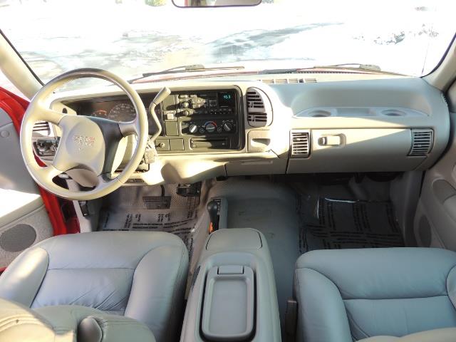 1995 GMC Sierra 3500 4X4 DUALLY / Long Bed / TURBO DIESEL / 122K MIles - Photo 19 - Portland, OR 97217