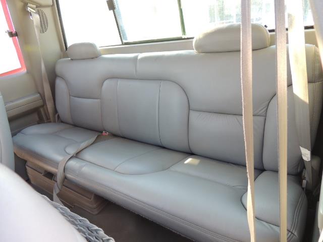 1995 GMC Sierra 3500 4X4 DUALLY / Long Bed / TURBO DIESEL / 122K MIles - Photo 16 - Portland, OR 97217