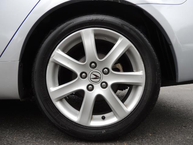 2004 Acura TSX w/Navi / Leather / Heated seats / Sunroof - Photo 23 - Portland, OR 97217