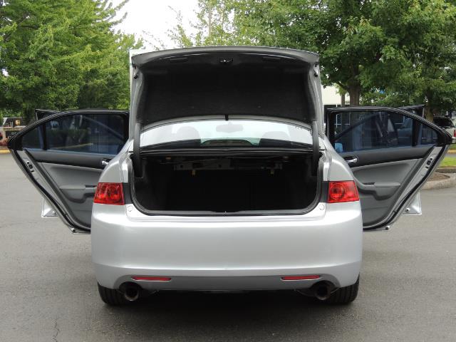 2004 Acura TSX w/Navi / Leather / Heated seats / Sunroof - Photo 28 - Portland, OR 97217