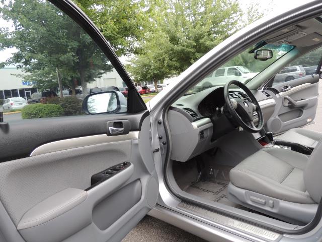 2004 Acura TSX w/Navi / Leather / Heated seats / Sunroof - Photo 13 - Portland, OR 97217