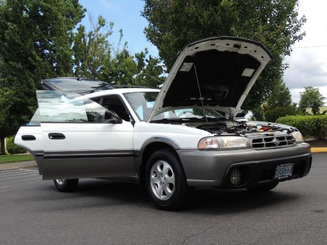 1999 Subaru Legacy Outback / Sport / Wagon / AWD / 5-SPEED / Excel Co - Photo 31 - Portland, OR 97217