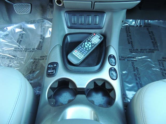 2005 Toyota Sequoia Limited 4WD /8 Seats/DVDs/Fresh Timing Belt LIFTED - Photo 39 - Portland, OR 97217
