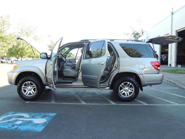 2005 Toyota Sequoia Limited 4WD /8 Seats/DVDs/Fresh Timing Belt LIFTED - Photo 21 - Portland, OR 97217