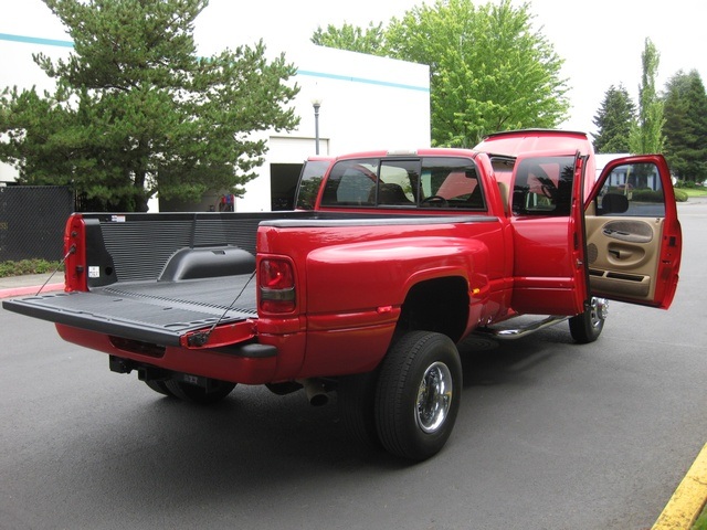 2001 Dodge Ram 3500 SLT Plus/5.9L Turbo Diesel/4X4/DUALLY - Photo 14 - Portland, OR 97217