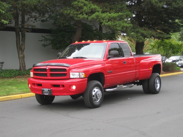 2001 Dodge Ram 3500 SLT Plus/5.9L Turbo Diesel/4X4/DUALLY - Photo 44 - Portland, OR 97217