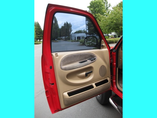 2001 Dodge Ram 3500 SLT Plus/5.9L Turbo Diesel/4X4/DUALLY - Photo 19 - Portland, OR 97217