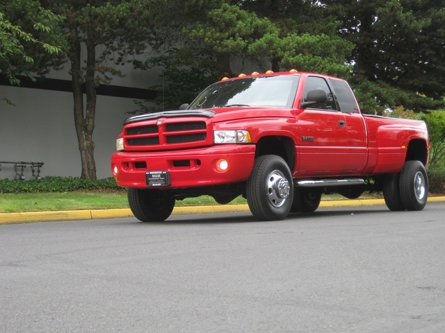 2001 Dodge Ram 3500 SLT Plus/5.9L Turbo Diesel/4X4/DUALLY - Photo 43 - Portland, OR 97217