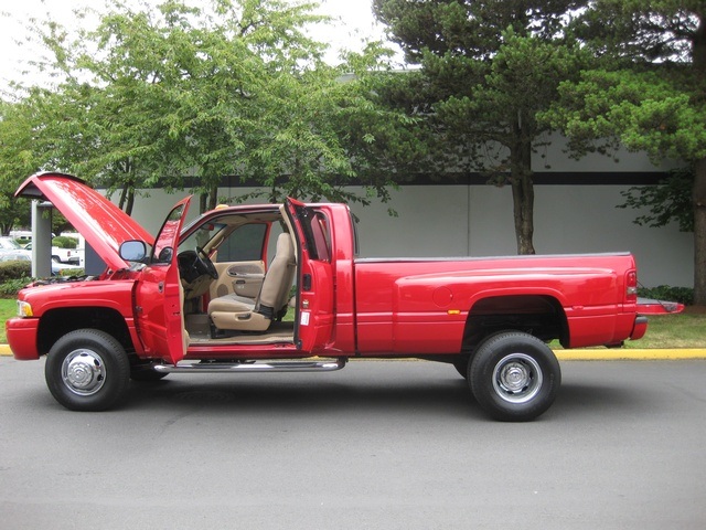 2001 Dodge Ram 3500 SLT Plus/5.9L Turbo Diesel/4X4/DUALLY - Photo 10 - Portland, OR 97217