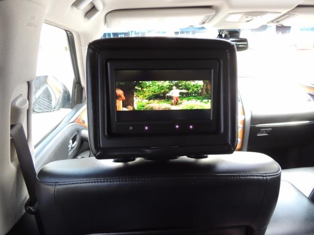 2011 Infiniti QX56 NAVi / DVDs / 8-passenger / LOADED / PRISTINE ! - Photo 22 - Portland, OR 97217