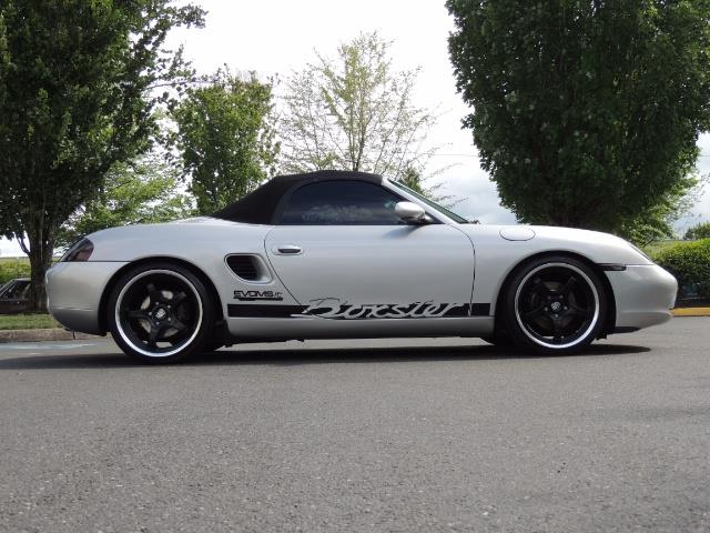 2001 Porsche Boxster Convertible / 5-SPEED MANUAL / LOW MILES - Photo 4 - Portland, OR 97217