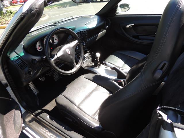 2001 Porsche Boxster Convertible / 5-SPEED MANUAL / LOW MILES - Photo 16 - Portland, OR 97217