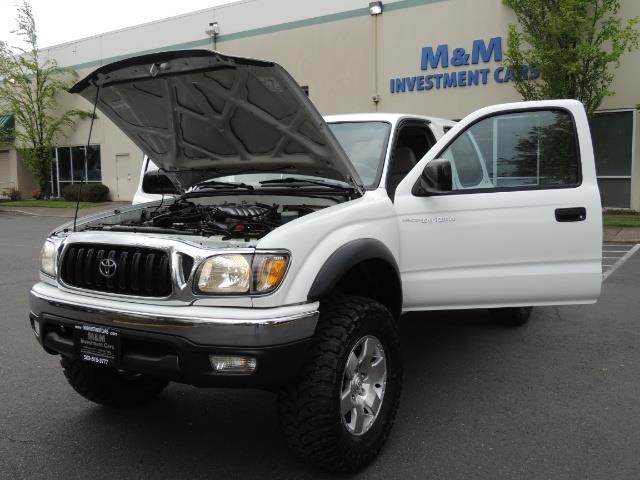 2003 Toyota Tacoma SR5 V6 / 4X4 /TRD OFF RD REAR DIFF LOCKS / LIFTED - Photo 25 - Portland, OR 97217