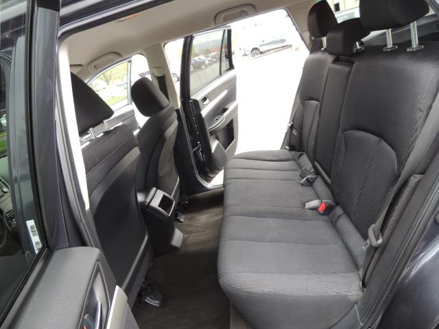 2012 Subaru Outback 2.5i Premium Wagon / ALL WHEEL DRIVE / LOW MILES - Photo 15 - Portland, OR 97217