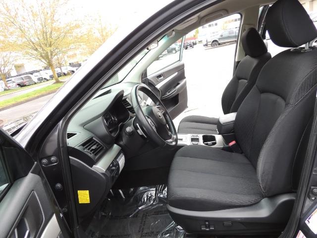 2012 Subaru Outback 2.5i Premium Wagon / ALL WHEEL DRIVE / LOW MILES - Photo 14 - Portland, OR 97217