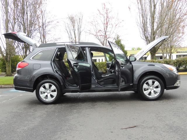 2012 Subaru Outback 2.5i Premium Wagon / ALL WHEEL DRIVE / LOW MILES - Photo 24 - Portland, OR 97217