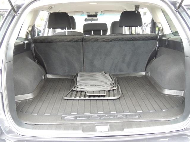 2012 Subaru Outback 2.5i Premium Wagon / ALL WHEEL DRIVE / LOW MILES - Photo 16 - Portland, OR 97217