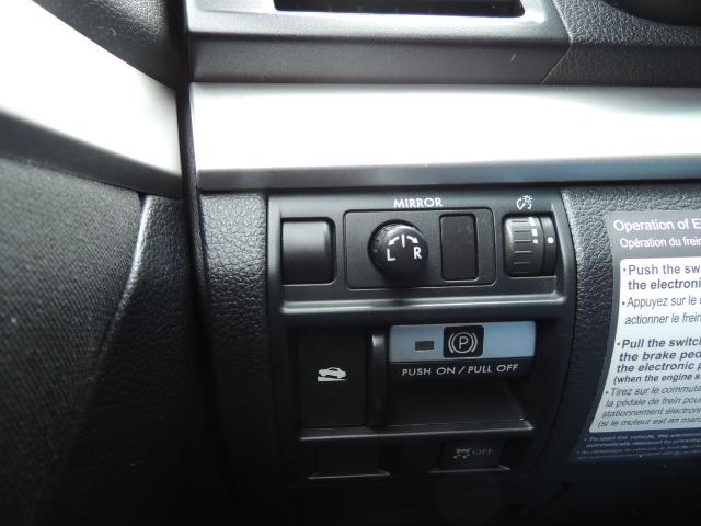 2012 Subaru Outback 2.5i Premium Wagon / ALL WHEEL DRIVE / LOW MILES - Photo 29 - Portland, OR 97217