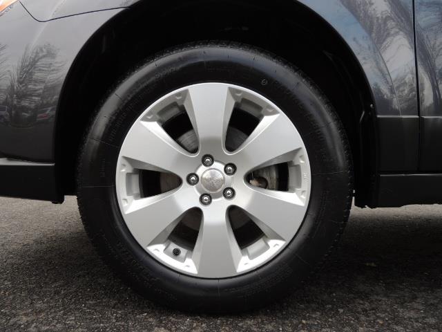 2012 Subaru Outback 2.5i Premium Wagon / ALL WHEEL DRIVE / LOW MILES - Photo 39 - Portland, OR 97217