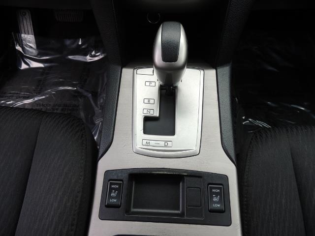 2012 Subaru Outback 2.5i Premium Wagon / ALL WHEEL DRIVE / LOW MILES - Photo 21 - Portland, OR 97217