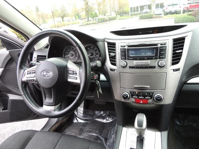 2012 Subaru Outback 2.5i Premium Wagon / ALL WHEEL DRIVE / LOW MILES - Photo 28 - Portland, OR 97217