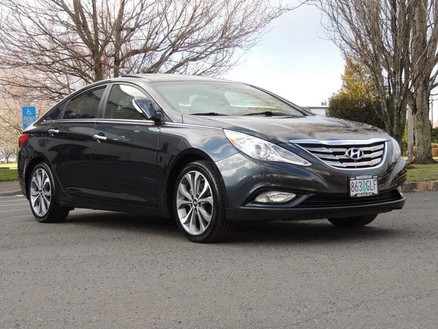 2013 Hyundai Sonata 2.0T Limited w/Navi / Leather / Loaded / 1-OWNER - Photo 2 - Portland, OR 97217