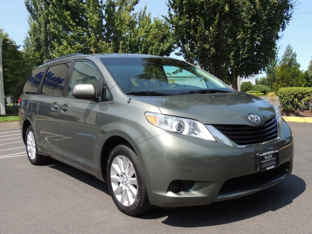 2011 toyota sienna for sale by owner #5