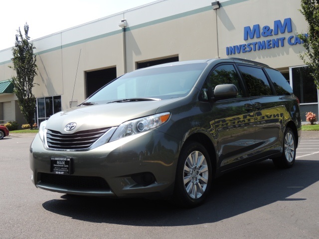 2011 toyota sienna for sale by owner #3